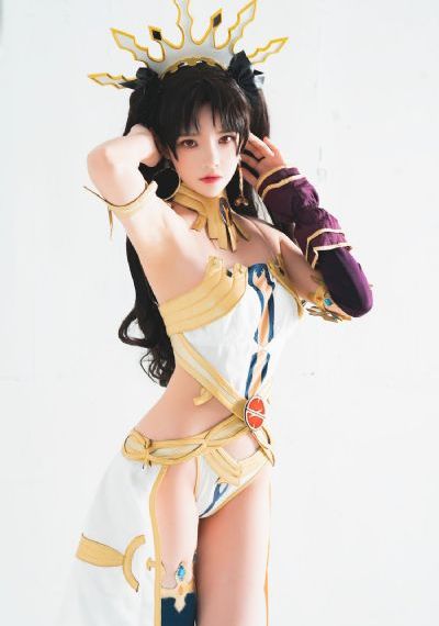 美女解开胸衣露出奶头_青苹果乐园免费高清观看
