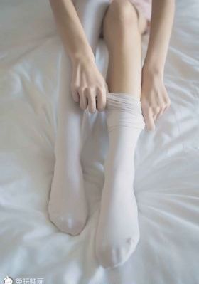 日本边摸边吃奶边做视频免费_超清高清视频播放
