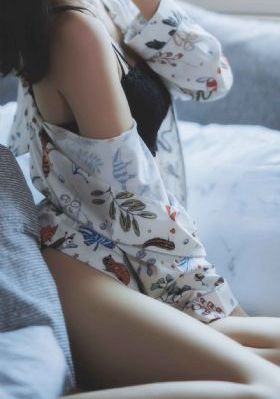 被王爷各种姿势c到高潮H视频_720全集在线观看