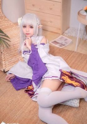 硕大饱满的高耸乳峰美女图片_电影无删减版