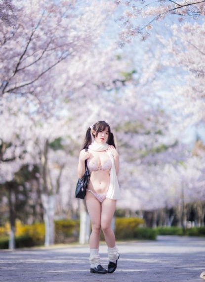 浮力影院50826草草ccyy_720高清迅雷在线观看