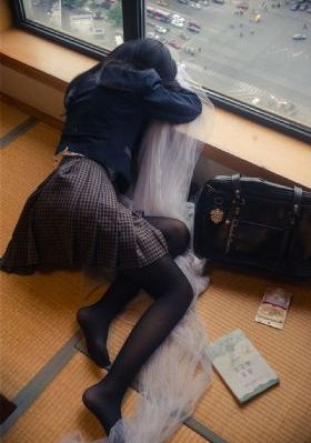 娇妻蒙眼被多个男人玩_蓝光全集免费播放