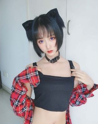裸体寡妇一级A片免费看_1080免费观看最新
